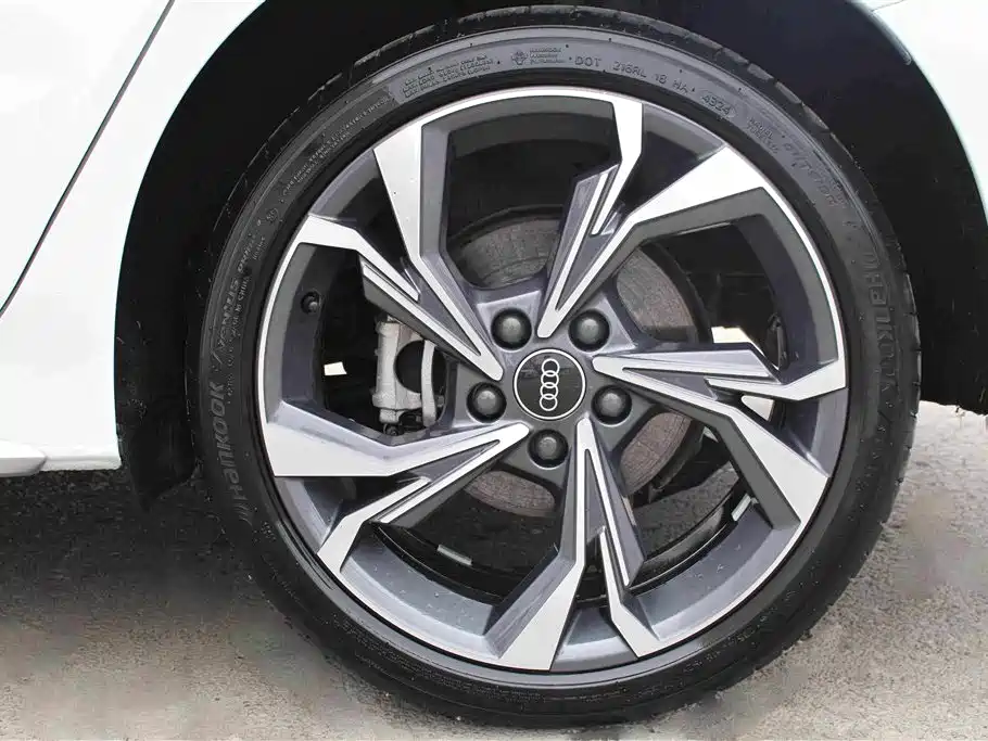 Audi A3 2025 — фото 15