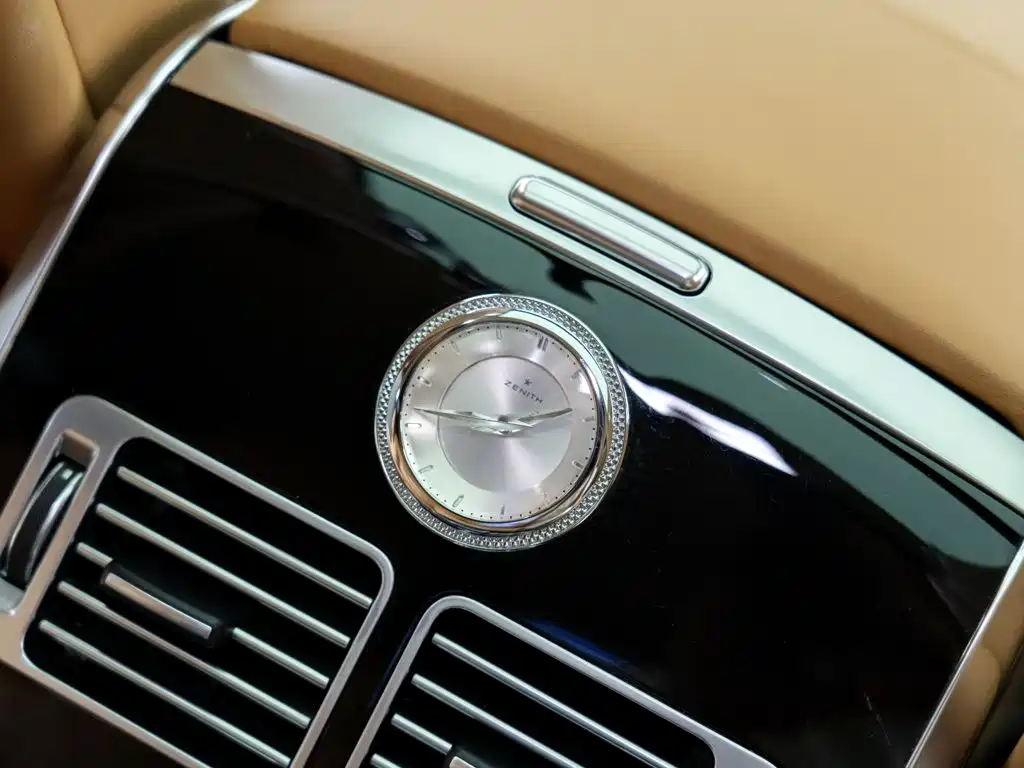 Land Rover Range Rover 2021 — фото 17