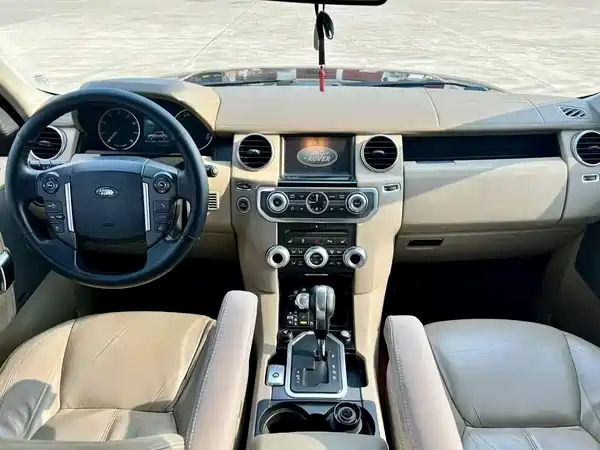 Land Rover Discovery 2010