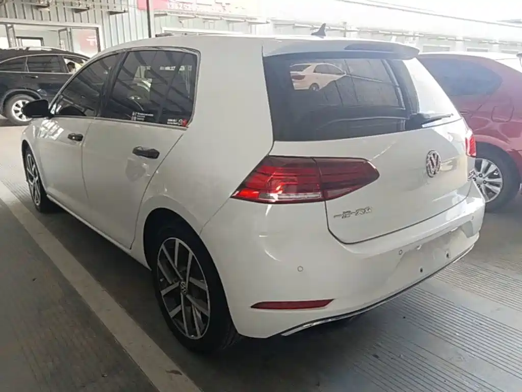 Volkswagen Golf 2020