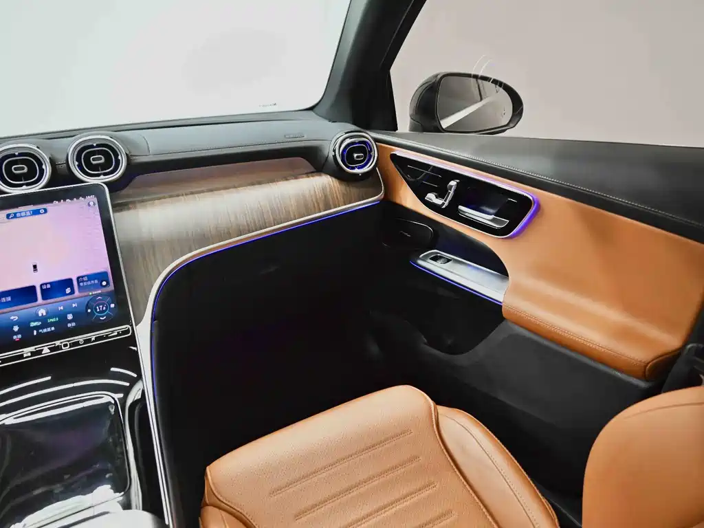 Mercedes-Benz GLC 2025 — фото 35