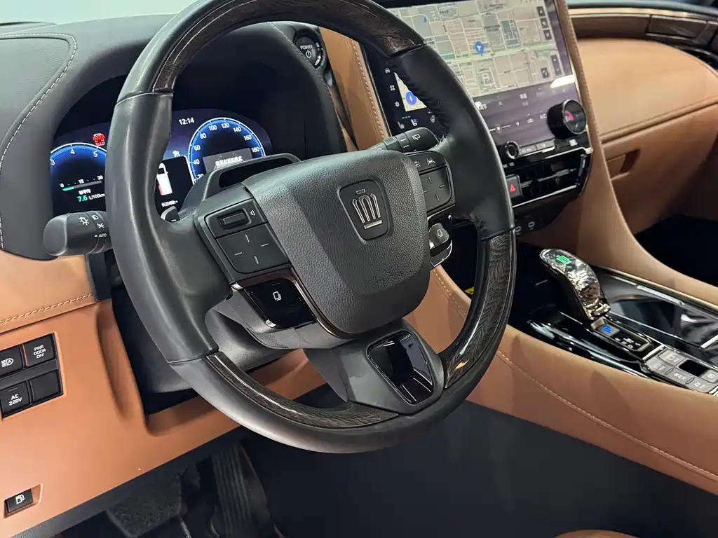 Toyota Vellfire 2023 — фото 10