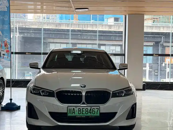 BMW i3 2024