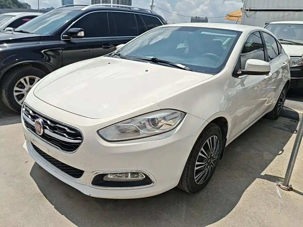 Fiat Viaggio 2015