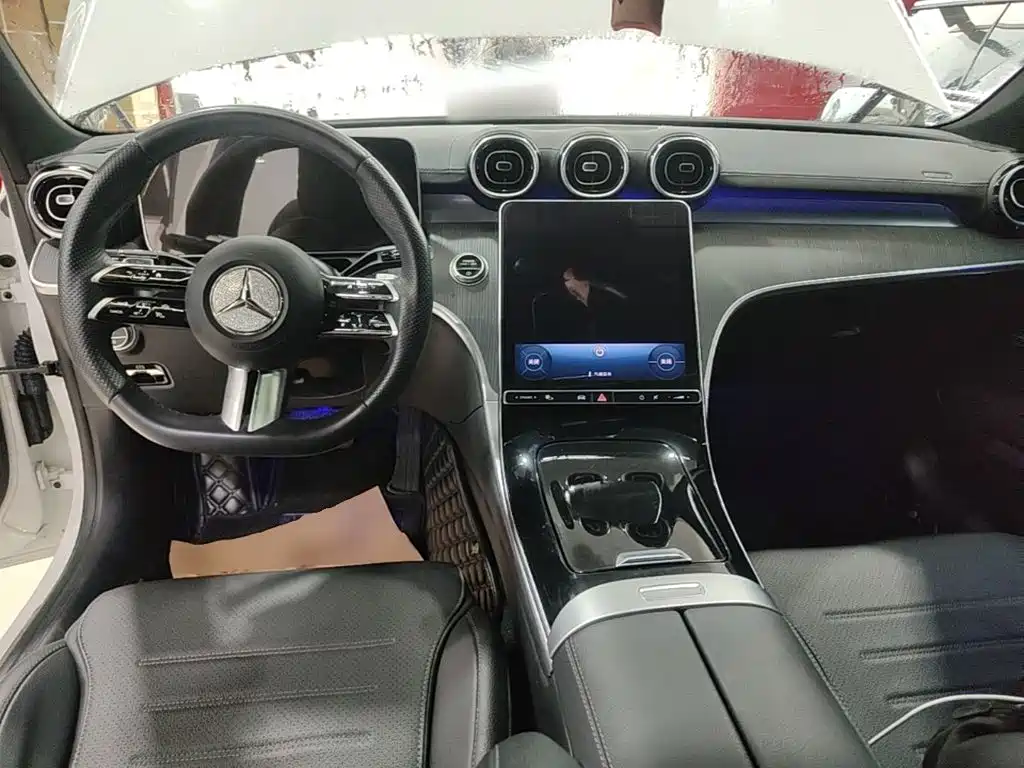 Mercedes-Benz C-Class 2023