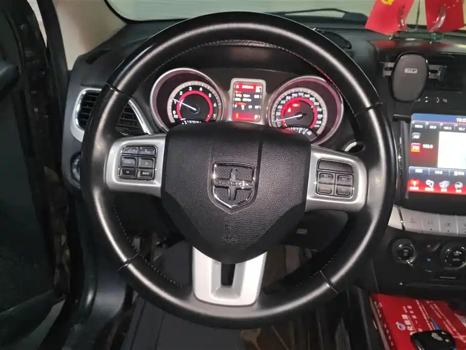 Dodge Journey 2015 — фото 15