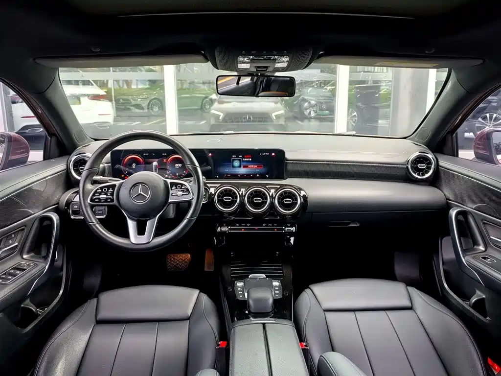 Mercedes-Benz A-Class 2021 — фото 12