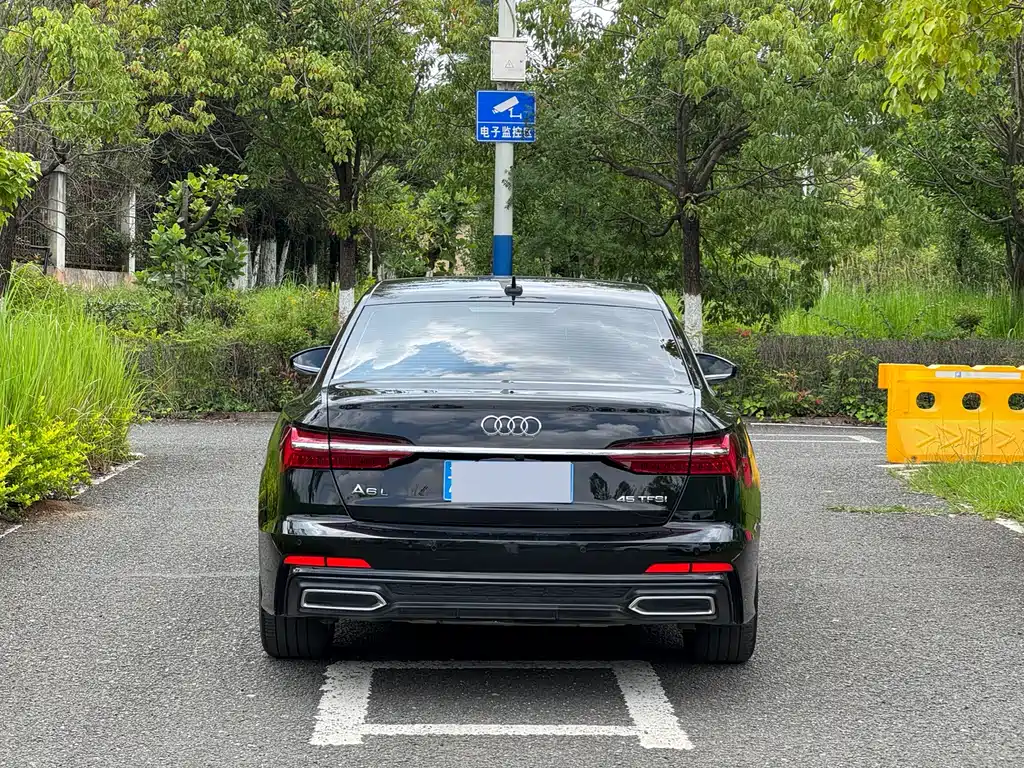 Audi A6L 2021