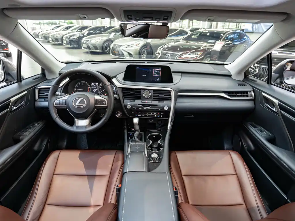 Lexus RX 2023 — фото 13