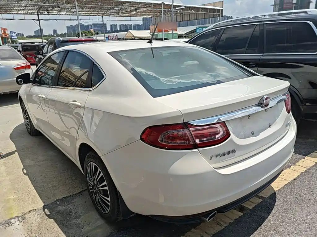 Fiat Viaggio 2015