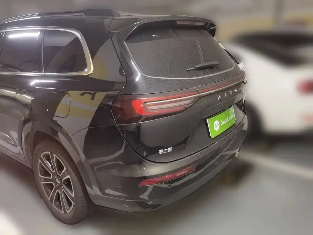 AITO M7 2024 — фото 3