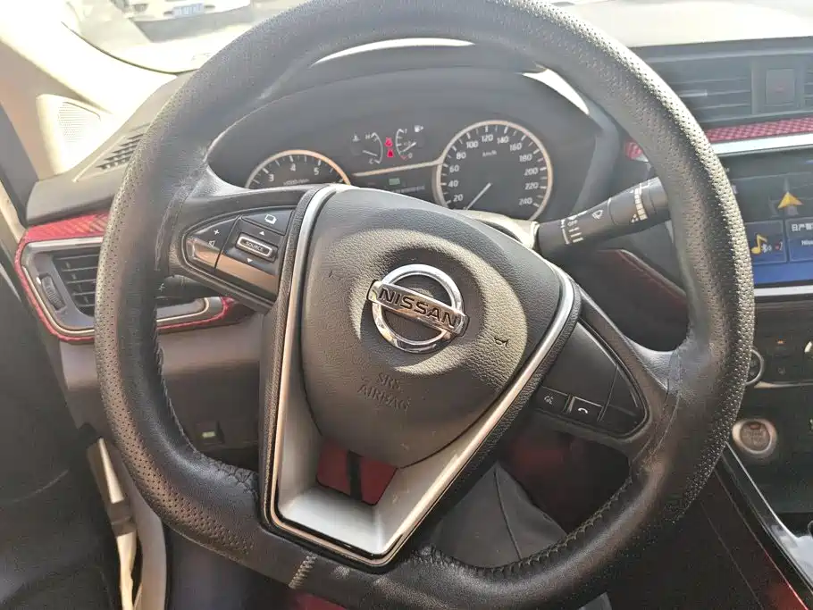 Nissan Bluebird 2019 — фото 15
