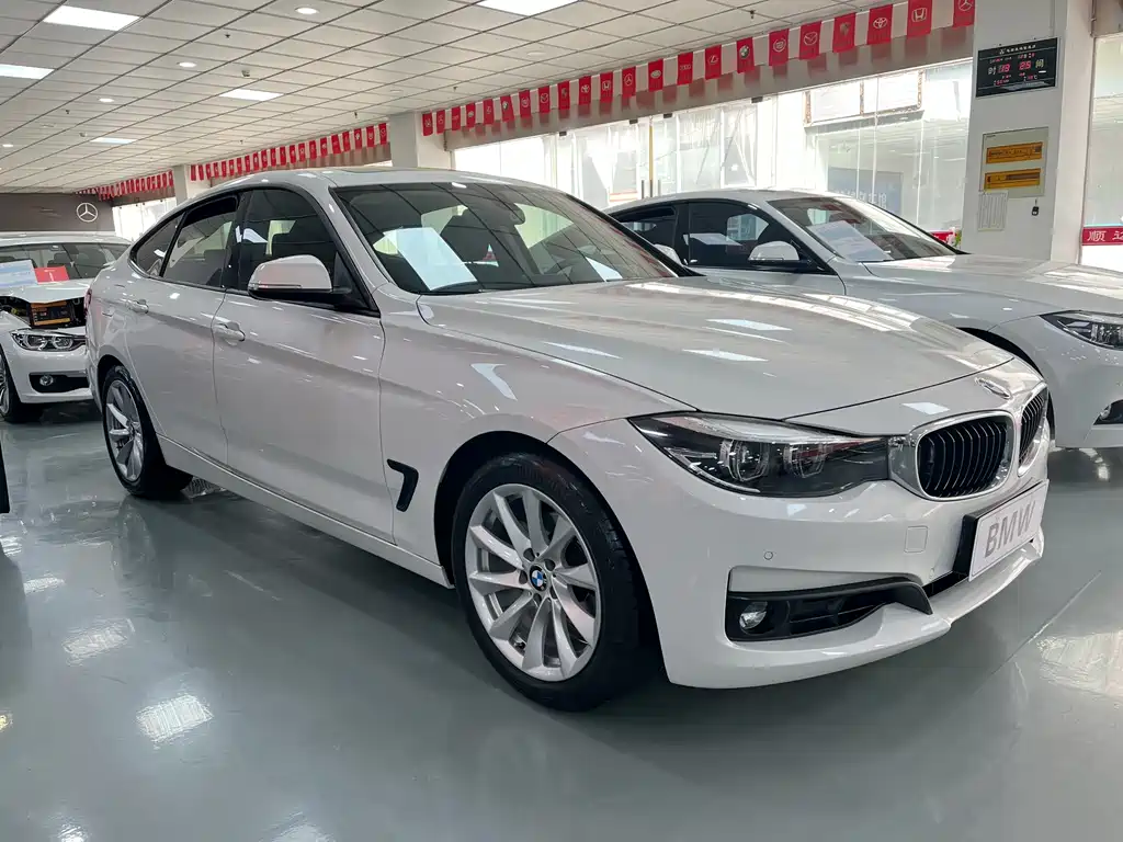 BMW 3 Series GT 2019 — фото 3
