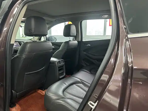 Buick Envision Plus 2019