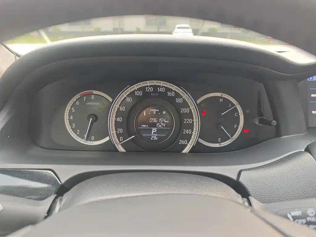 Honda Accord 2018 — фото 17