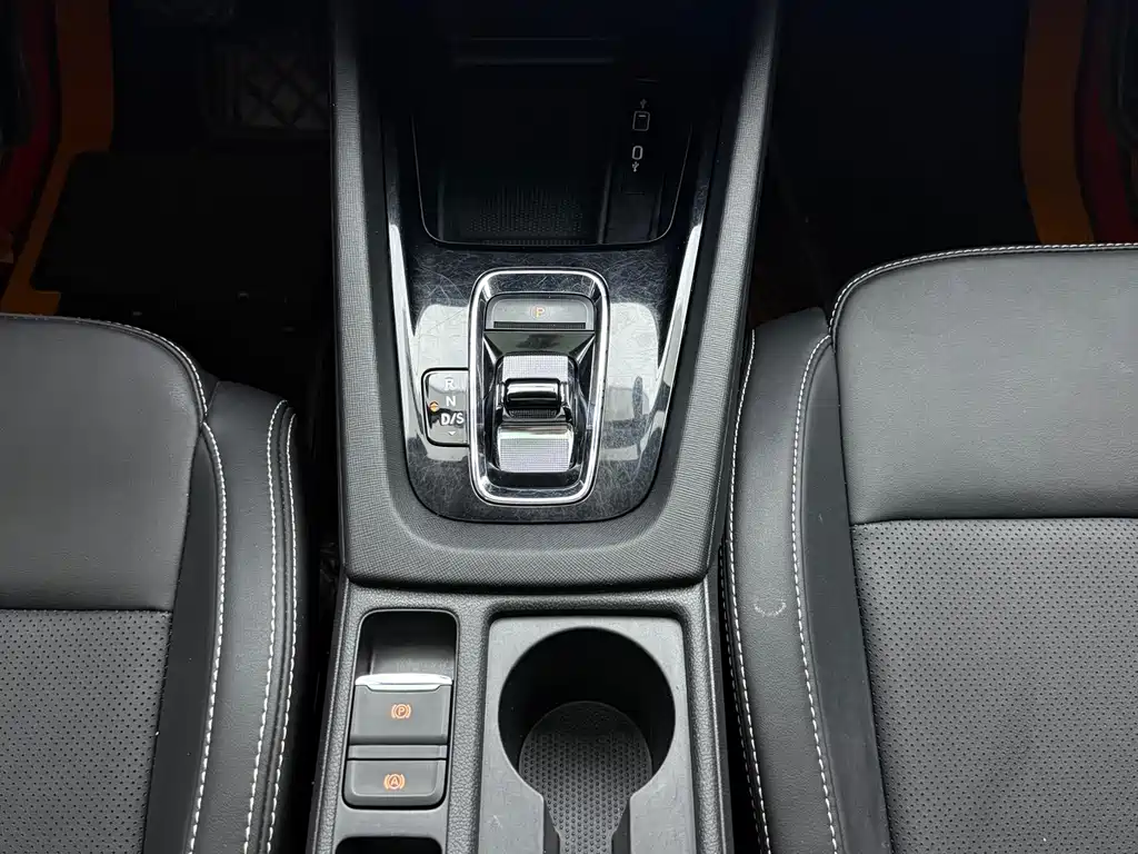 Skoda Octavia 2023 — фото 13