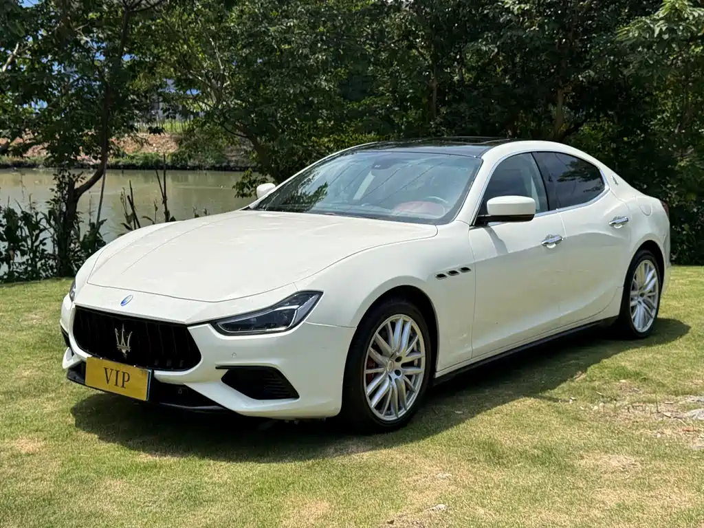 Maserati Ghibli 2016 — фото 1