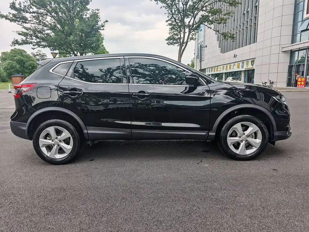 Nissan Qashqai 2023 — фото 4