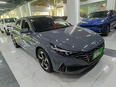 Hyundai Elantra 2022