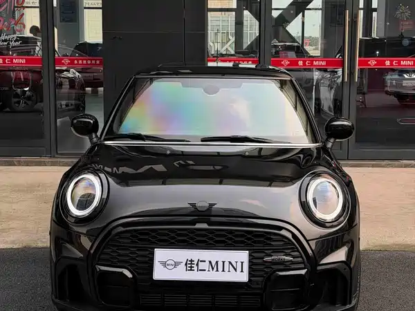 MINI MINI 2022