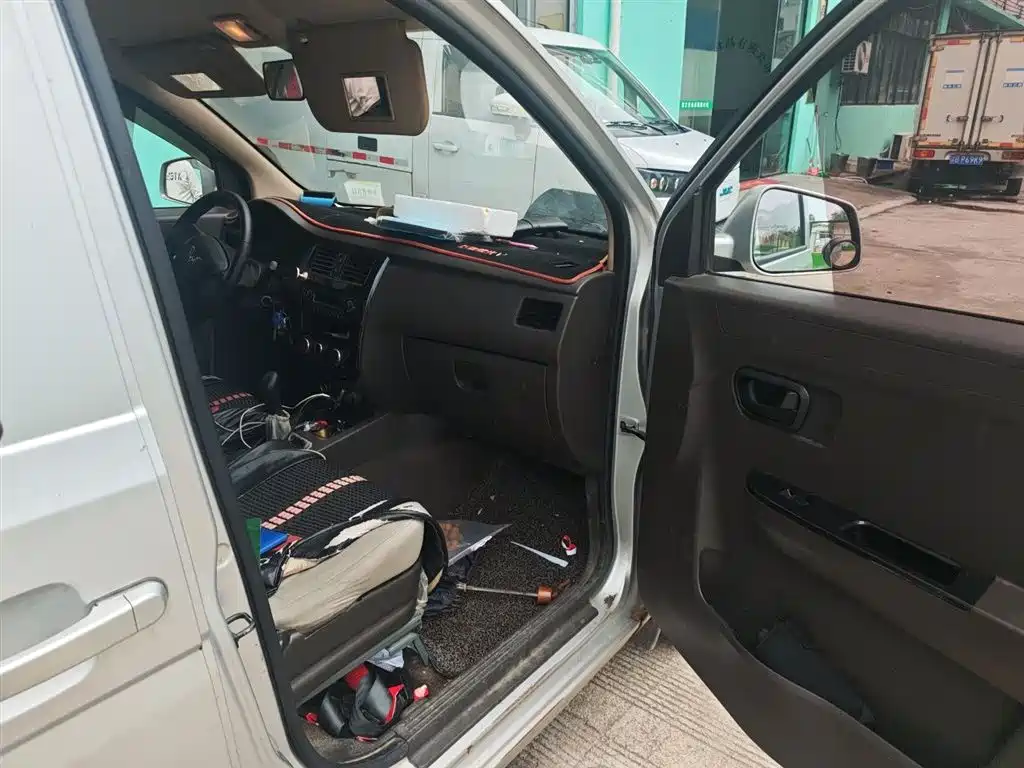 Wuling Rongguang V 2019 — фото 20