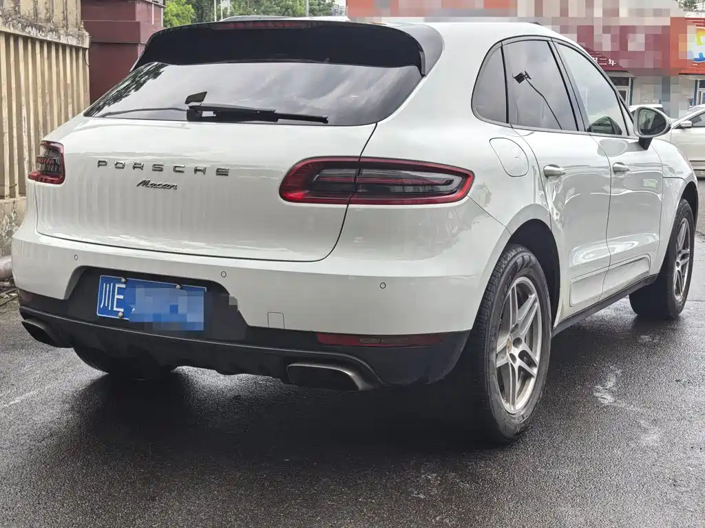 Porsche Macan 2015 — фото 10