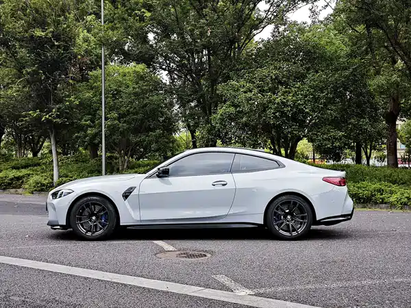 BMW M4 2024