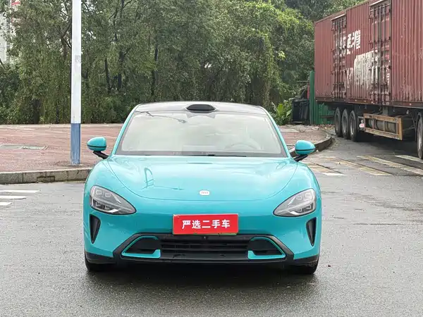 Xiaomi SU7 2024