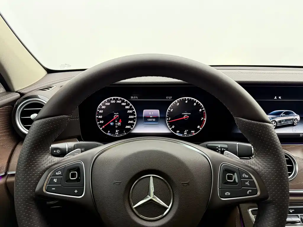 Mercedes-Benz E-Class 2018 — фото 4