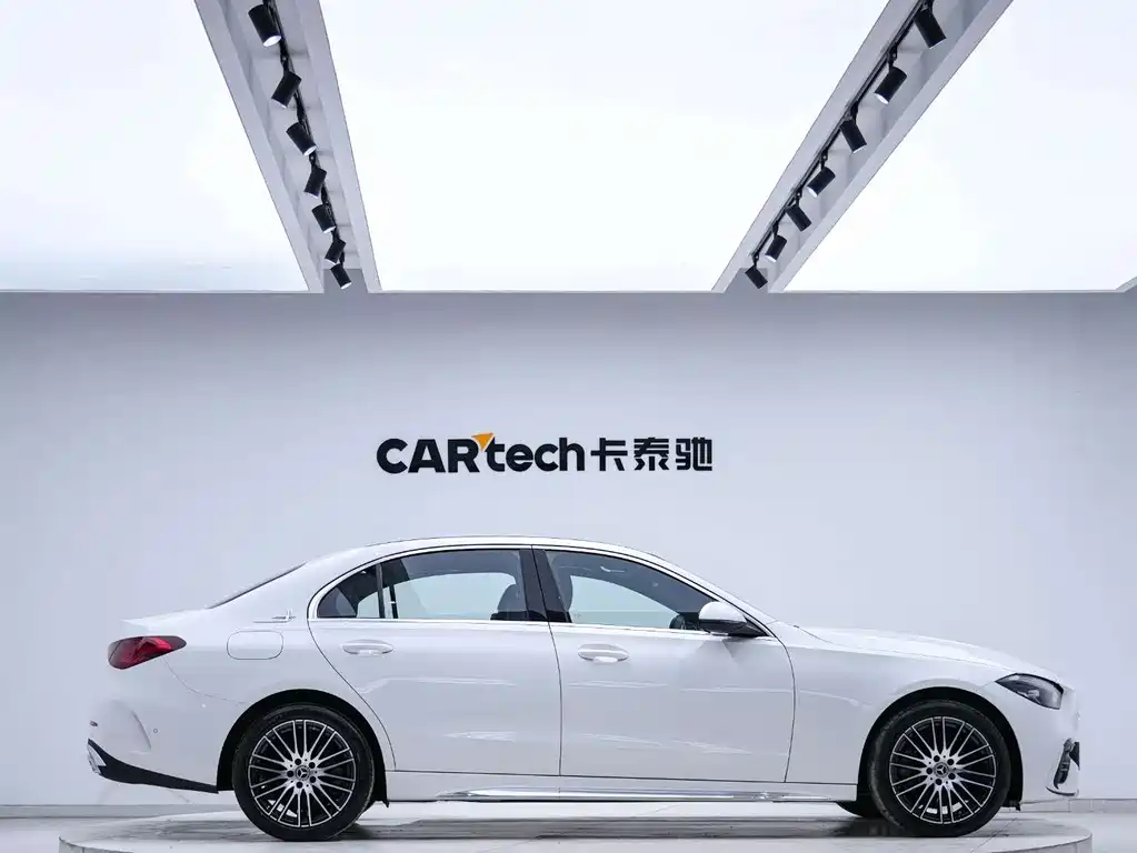 Mercedes-Benz C-Class 2023