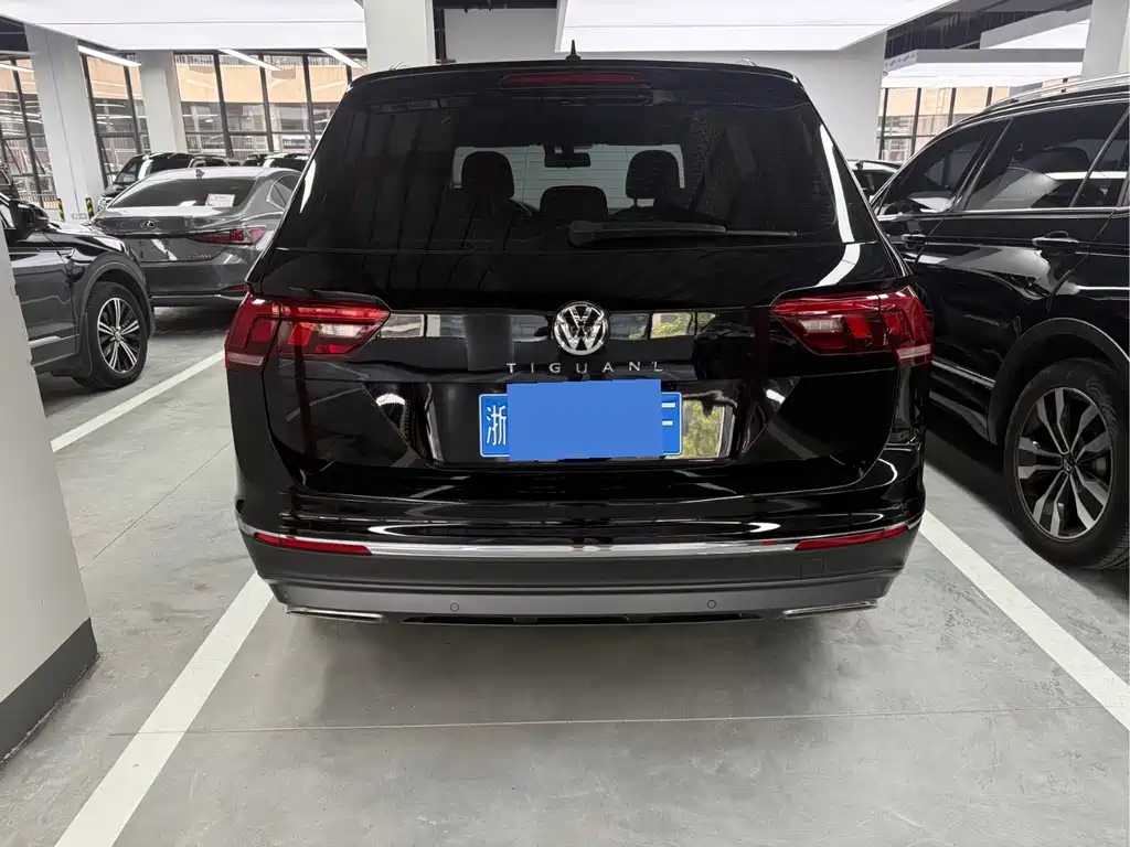 Volkswagen Tiguan L 2020 — фото 14