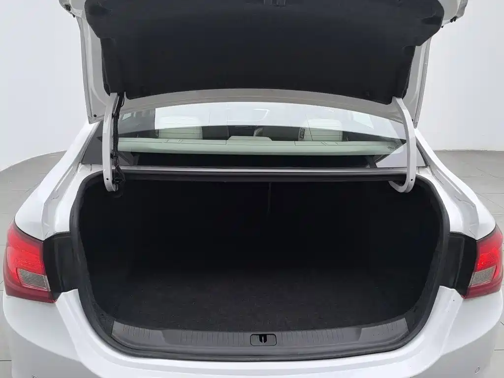 Buick Excelle GT 2016 — фото 16