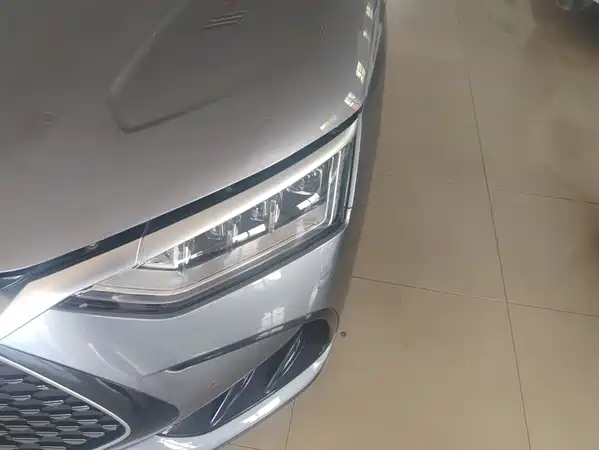 BYD Han 2024