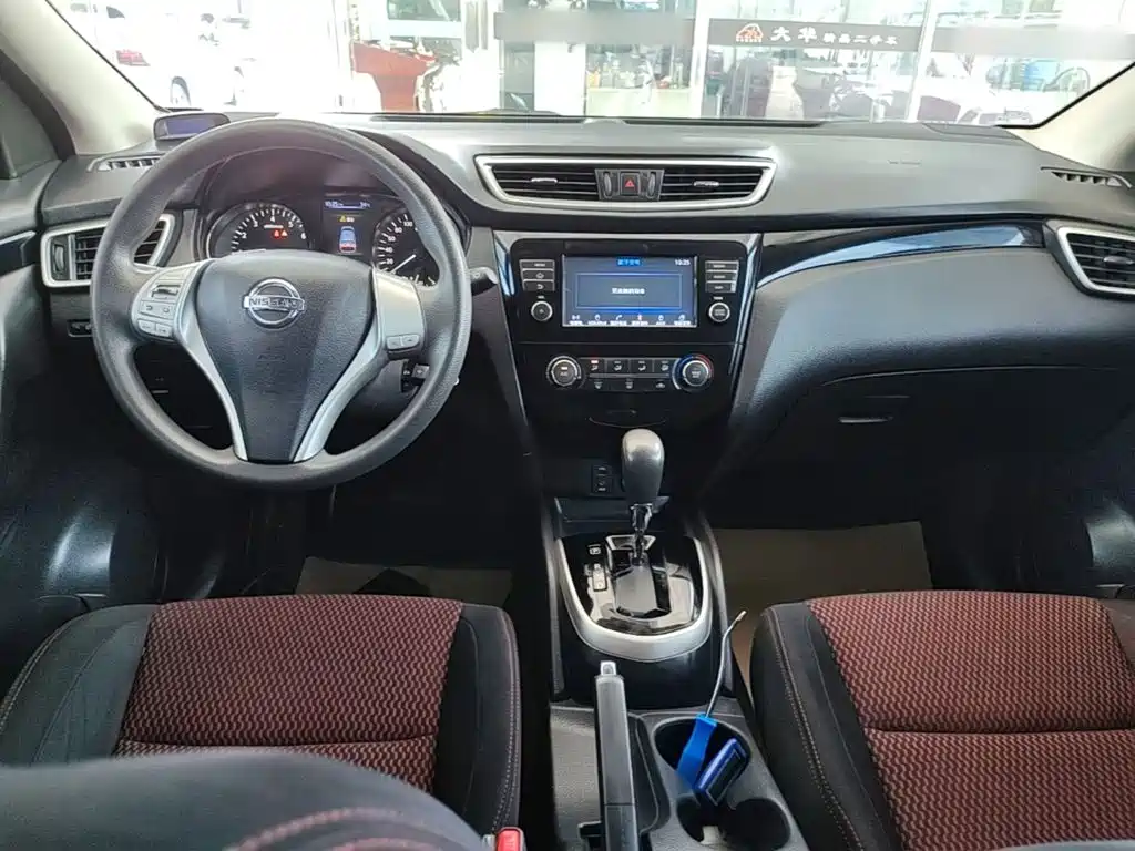 Nissan Qashqai 2017 — фото 10