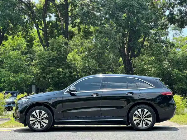 Mercedes-Benz EQC 2022