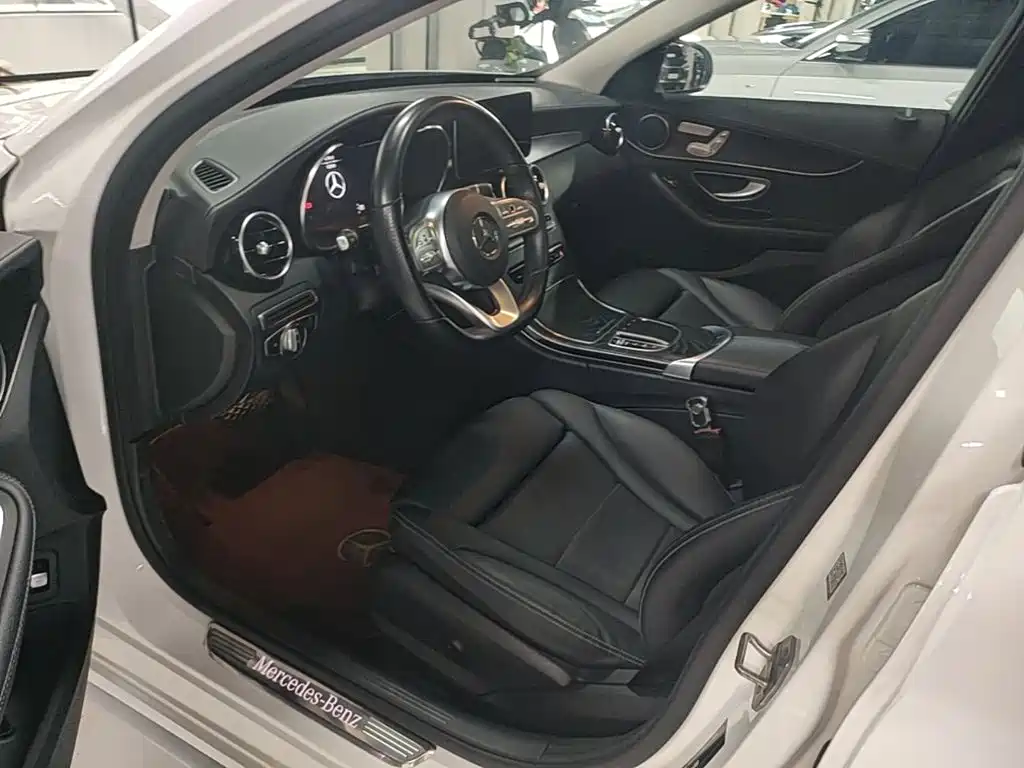 Mercedes-Benz C-Class 2021 — фото 16