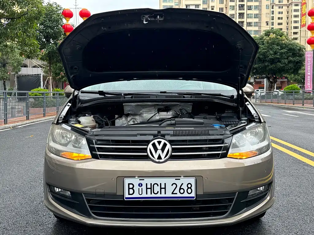 Volkswagen Sharan 2016 — фото 16