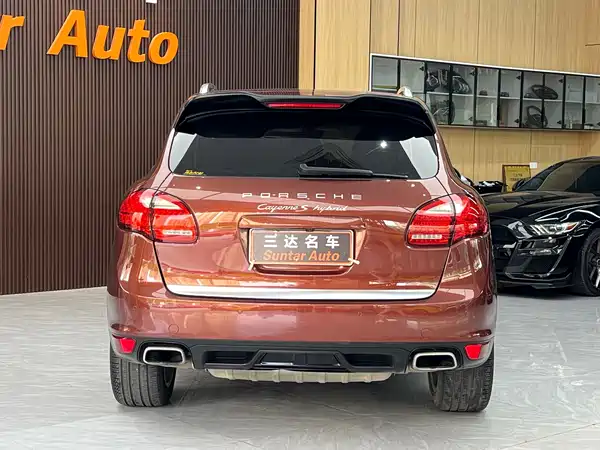 Porsche Cayenne 2014