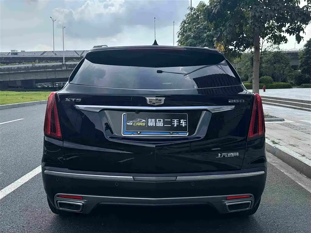 Cadillac XT5 2020 — фото 8