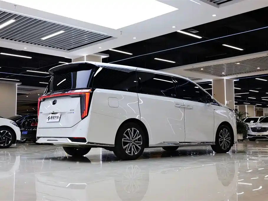 GAC Motor Trumpchi M8 2025 — фото 6