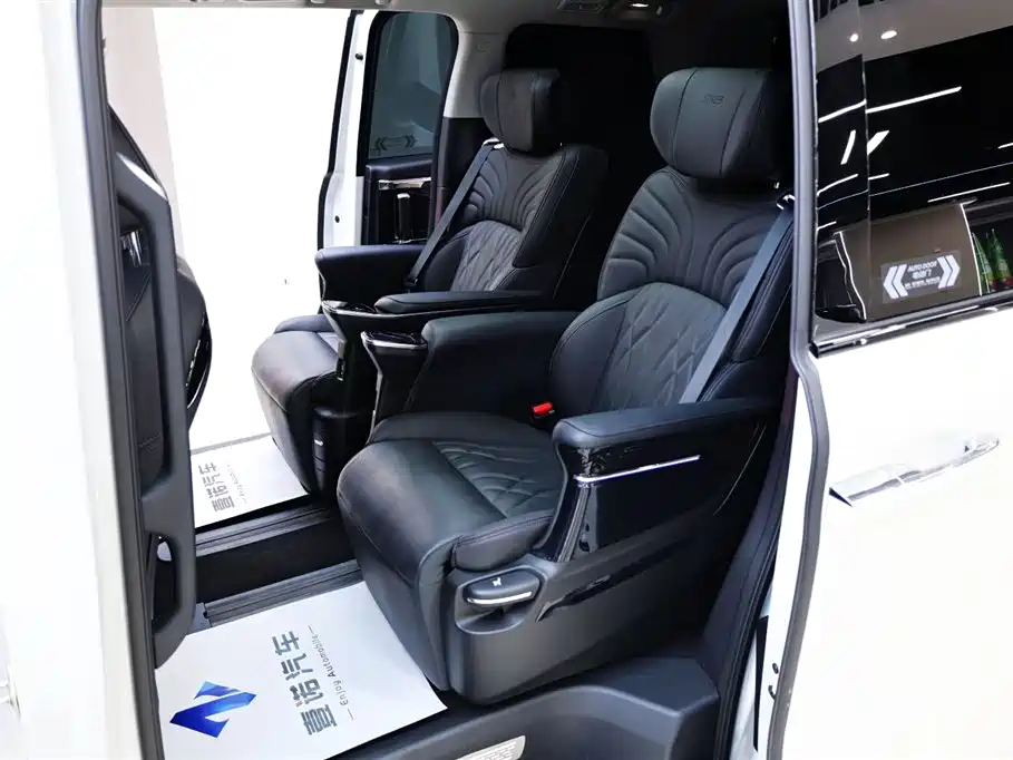 GAC Motor Trumpchi M8 2025 — фото 26