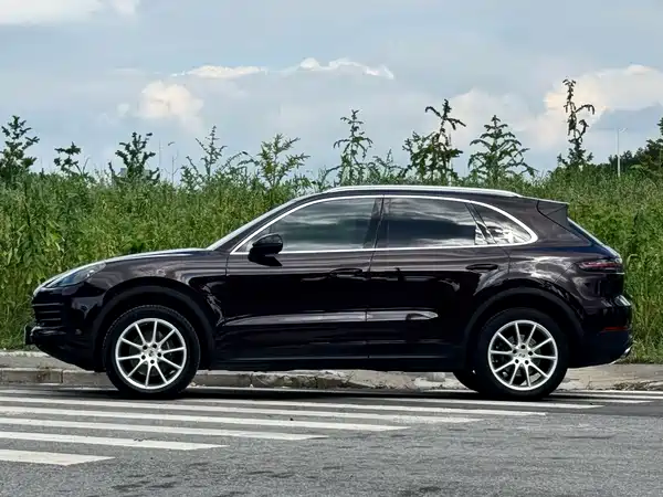 Porsche Cayenne 2020