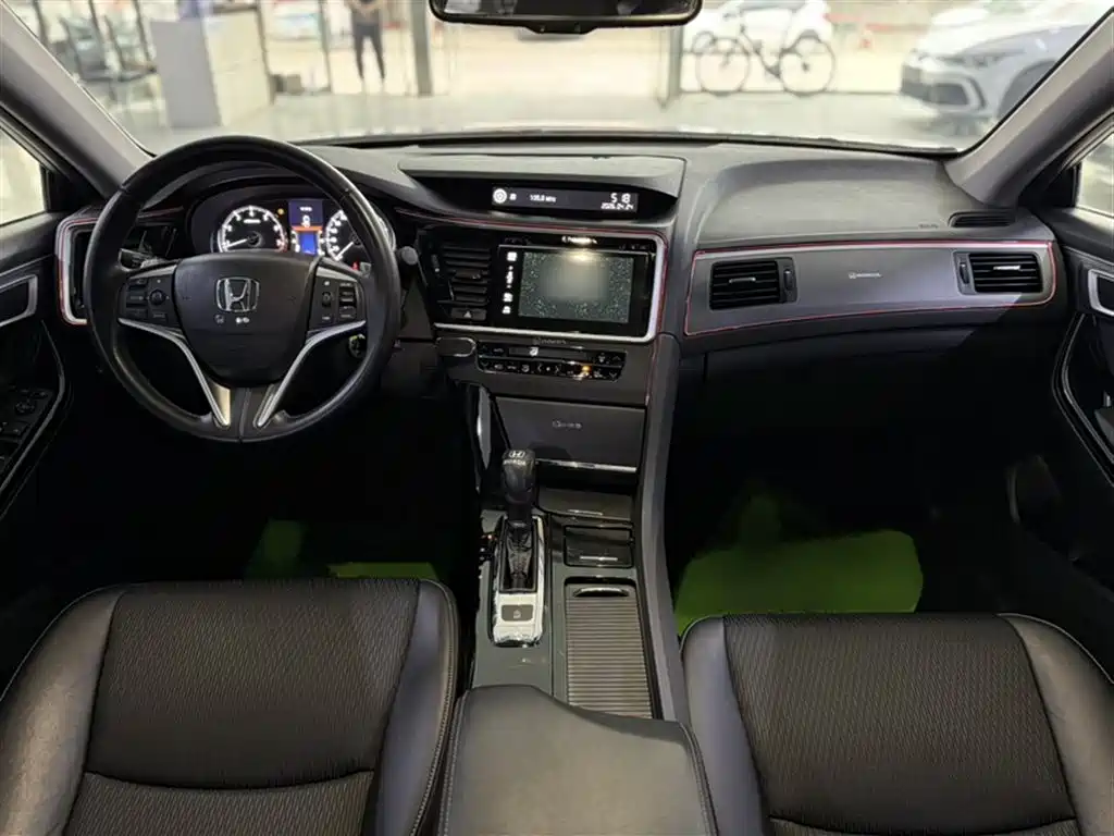 Honda Spirior 2017 — фото 10
