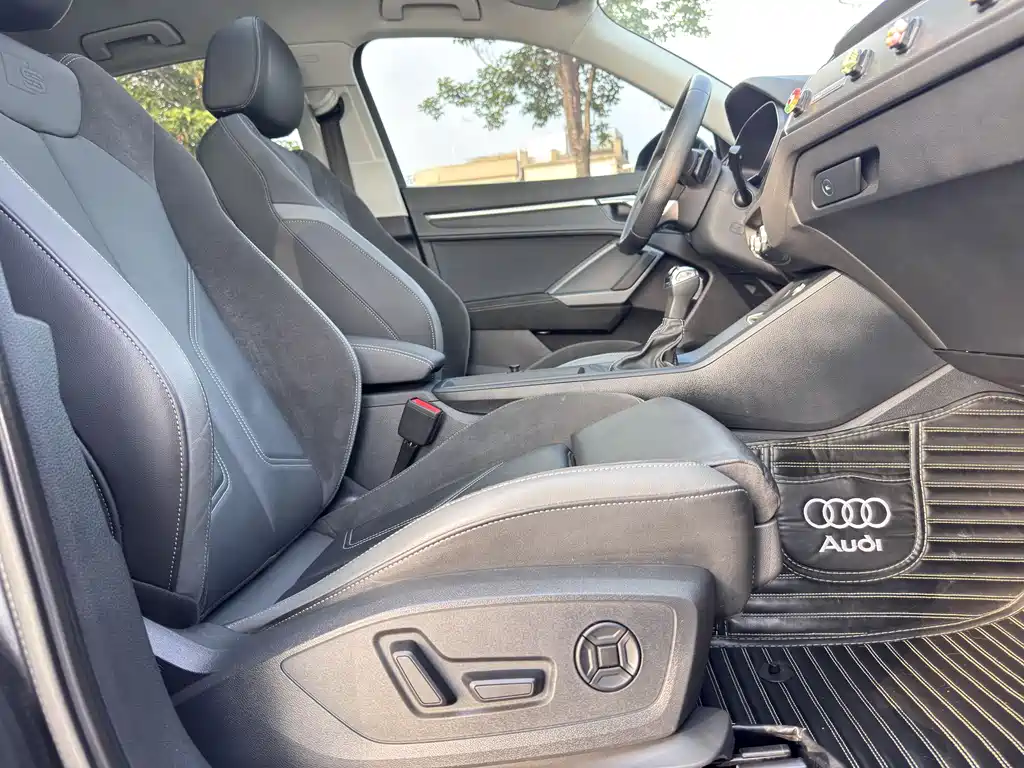 Audi Q3 Sportback 2021 — фото 17