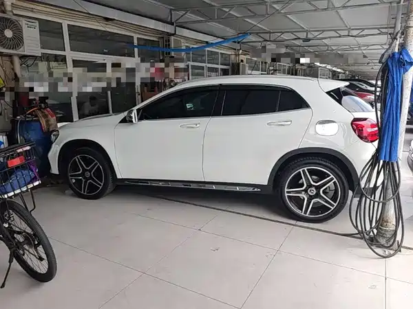 Mercedes-Benz GLA 2019