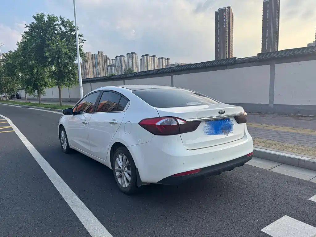 Kia K3 2016