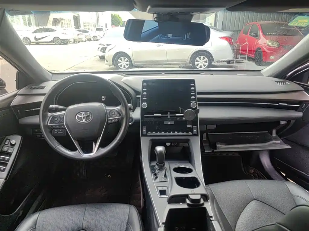Toyota Avalon 2020 — фото 10
