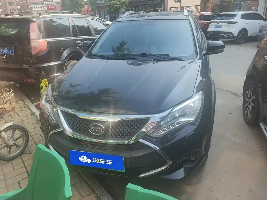 BYD Tang New Energy 2015