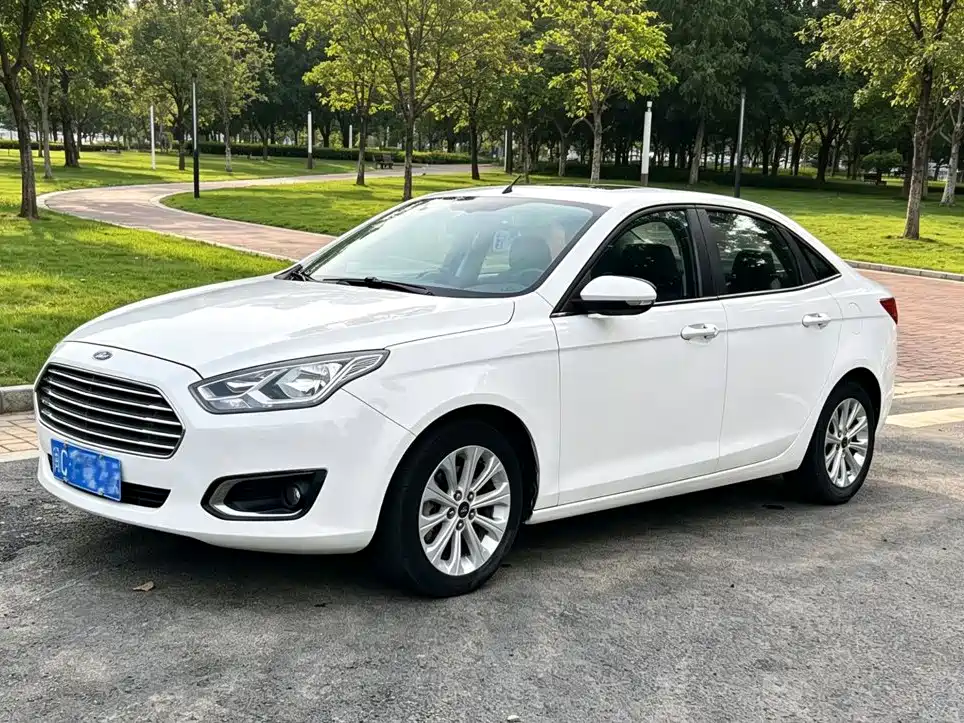 Ford Forrest 2015