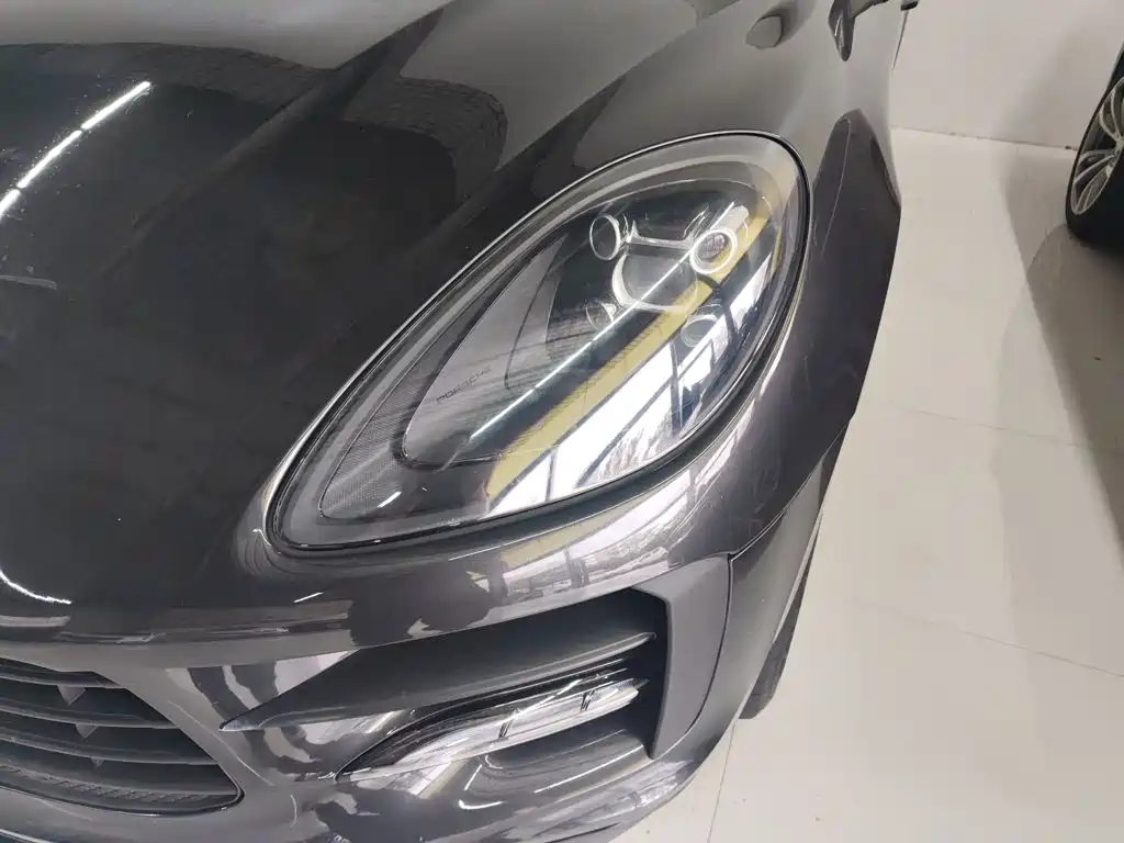 Porsche Macan 2021 — фото 23